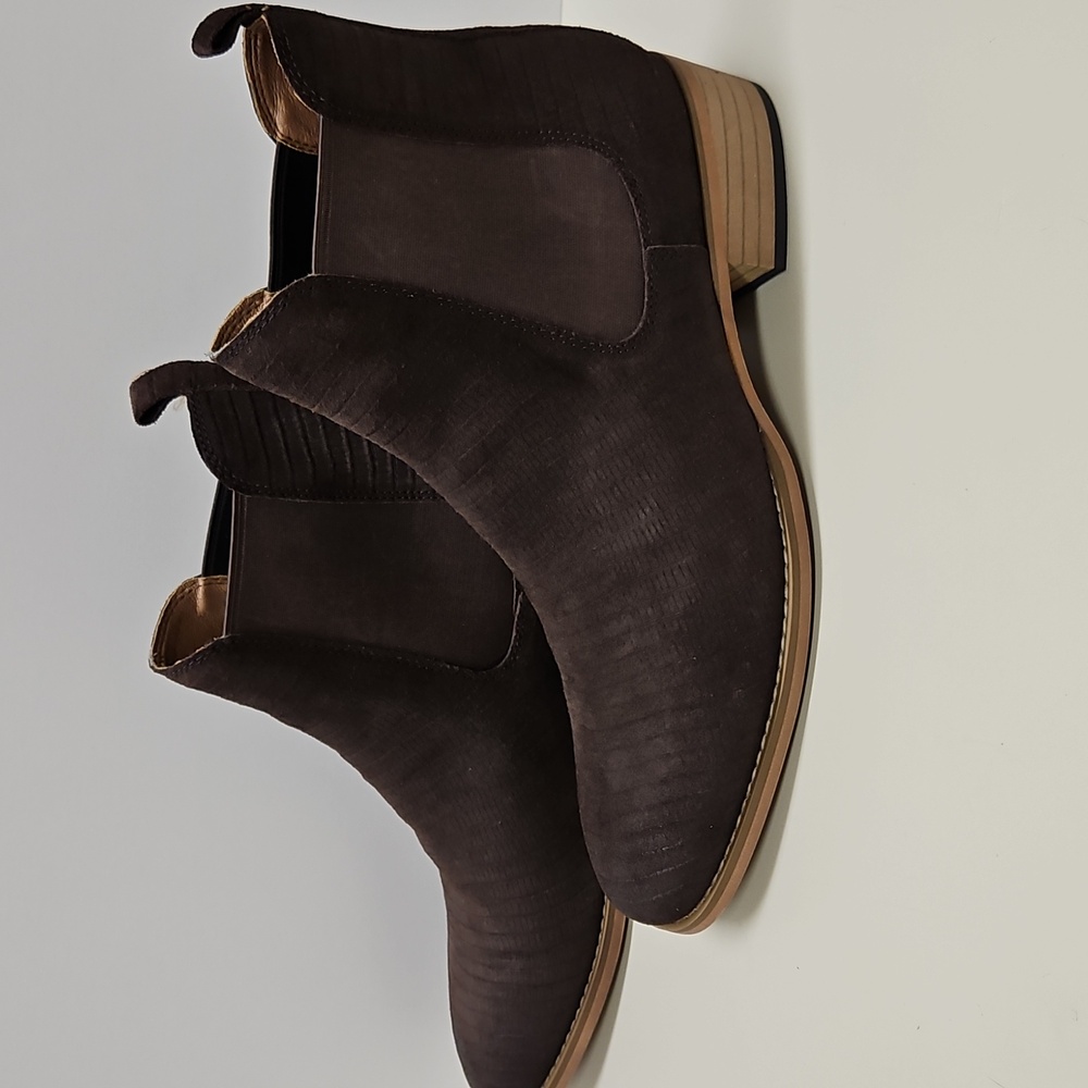 NWOT Steve Madden Suede Boots - Picture 3 of 13